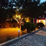 Villa Red *