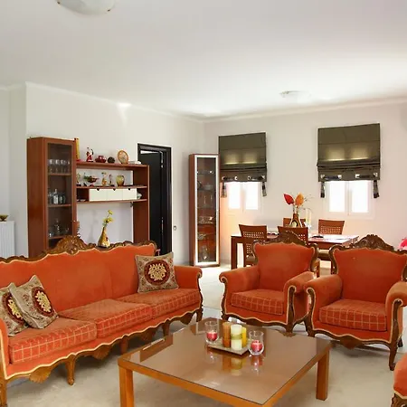 Red Villa Nydri (Lefkada)